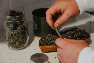 store THC cartridges prevent leaking clogging